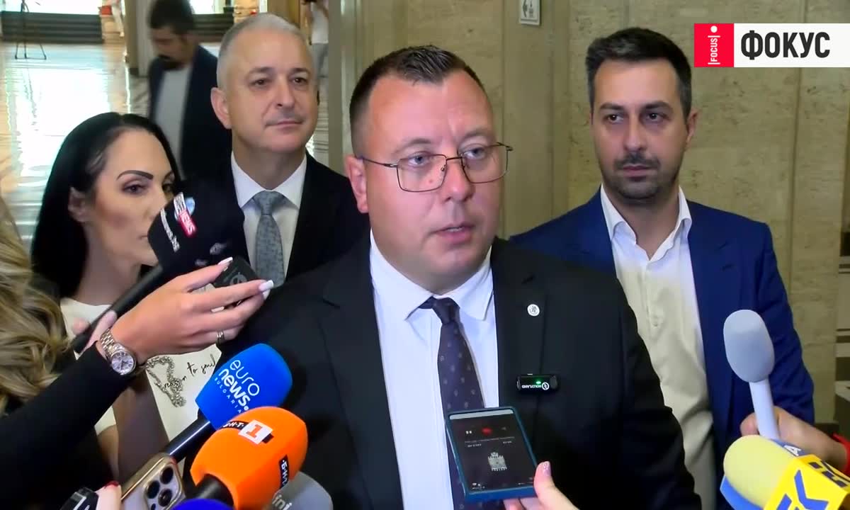 "Възраждане" се регистрира за президентските избори: Ще спечелим!
