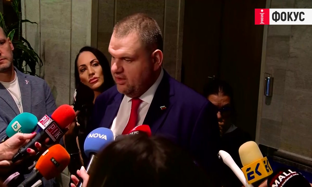 Пеевски алармира, че се готви подписване на анекси за АМ "Хемус" на три пъти по-високи цен