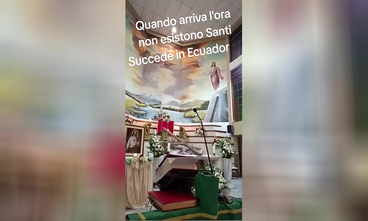 Кръст падна и уби свещеник