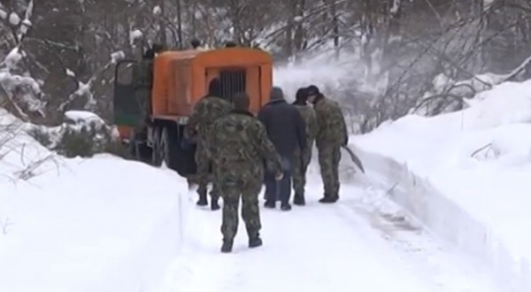 Военните показаха бедственото положение в Смолянско