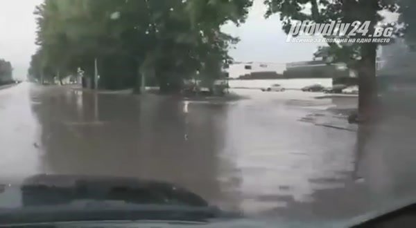 Дъждът превърна Кючука в море