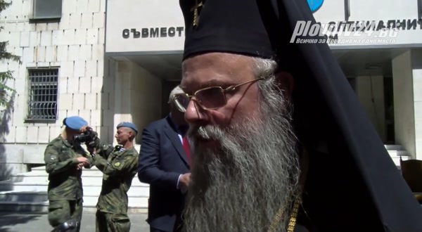 Митрополит Николай коментира бъдещето на Гръцкото училище