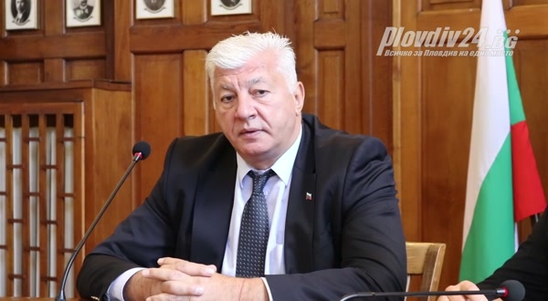 Кметът Здравко Димитров коментира напускането на Илия Кирчев
