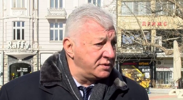 Кметът Здравко Димитров отговаря на въпроси по актуални теми