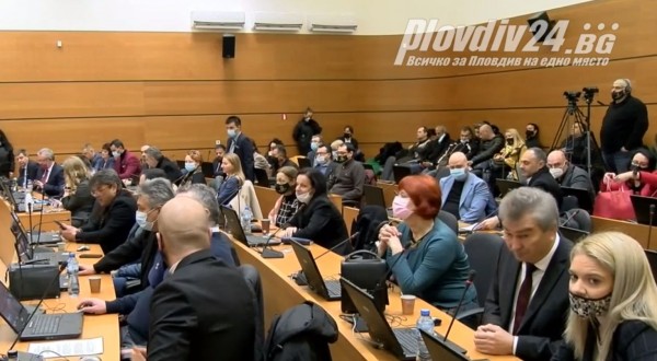 БСП И ДБ в ОбС Пловдив против заема от 50 милиона за спортни обекти